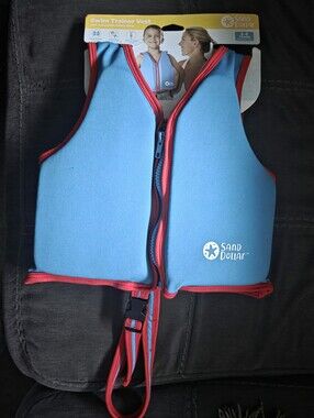 Sand Dollar Swim Trainer Life Vest Ages 2-4 years Max 33 Pounds Blue